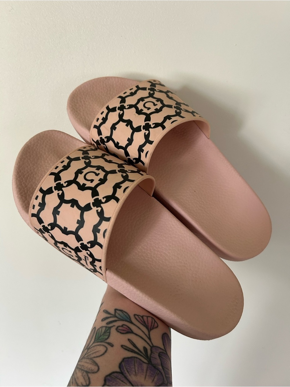 Salvatore Ferragamo Women's Geometric Print Sandals Flip Flops Shoes US 10